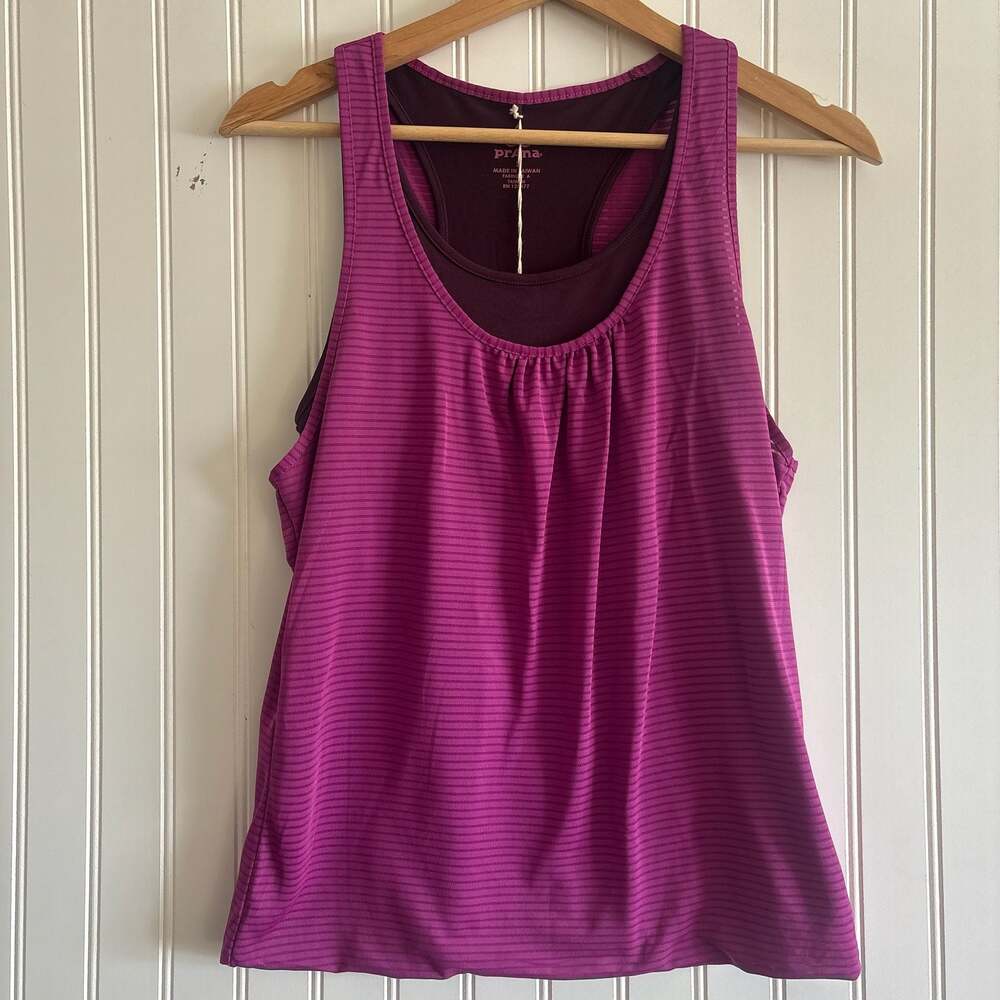 prAna Quinn  Yoga Striped Rackerback Tank Top with Built-in Bra Size S NWT